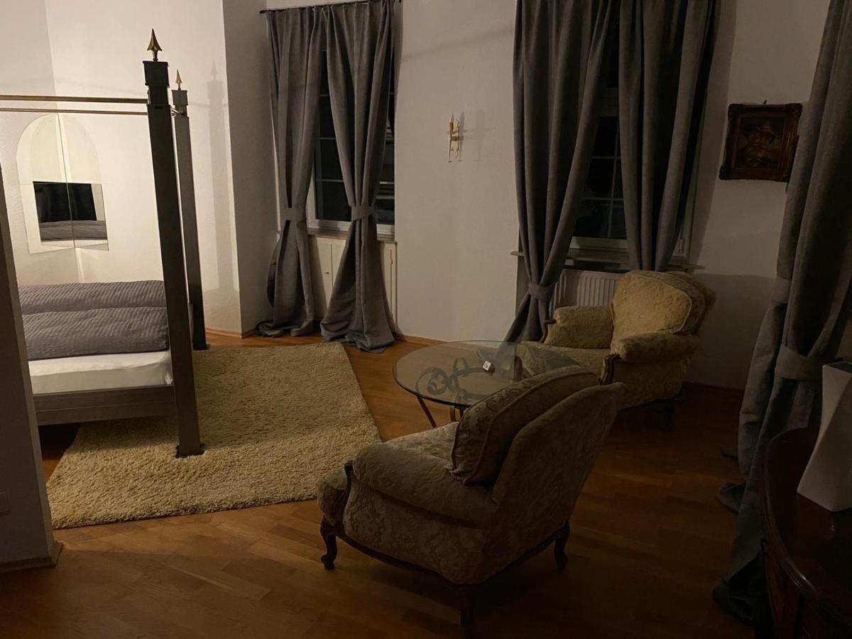 Schloss Hainfeld Luaran gambar